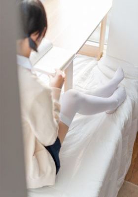 qq欧美黑白男生头像_BD电影完整版